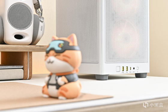 七彩虹 B760I+影驰 4070+海盗船 2000D AF RGB 装机展示