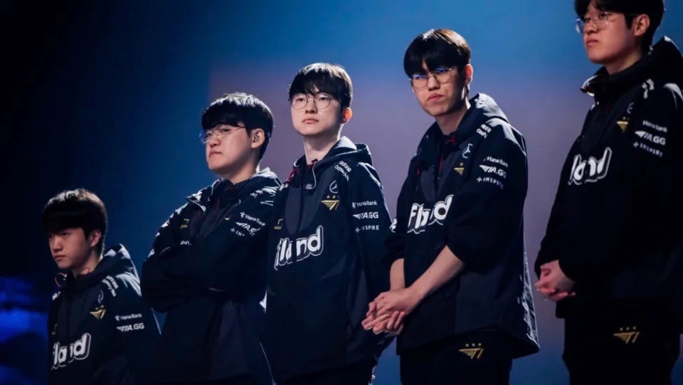 《英雄联盟》世界赛：T1 3:0 横扫 WBG，Faker 四冠荣耀再创纪录-第0张