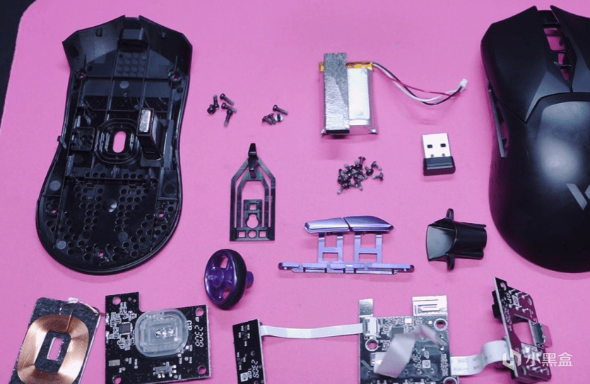 雷柏VT3S，鼠标堆料王还赠4k接收器，非轻量化玩家可以考虑