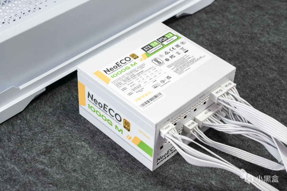 一线品牌看呆！从外观到性能都五五开？七彩虹Z790 D5 FLOW实测