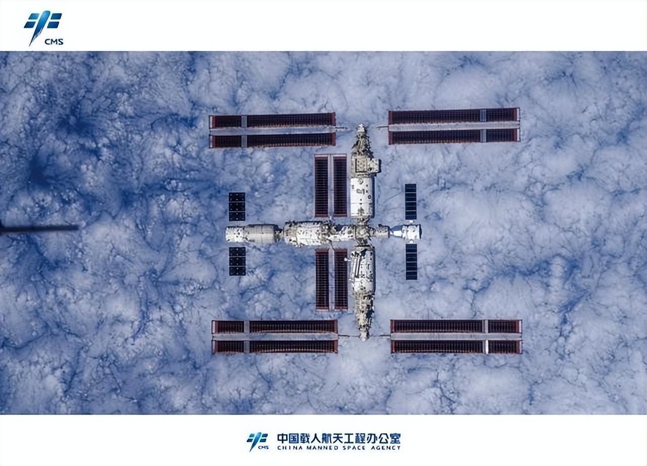 【百科知识】中国航天员亲手拍摄天宫空间站全身照公布，某些国家羡慕不来-第2张