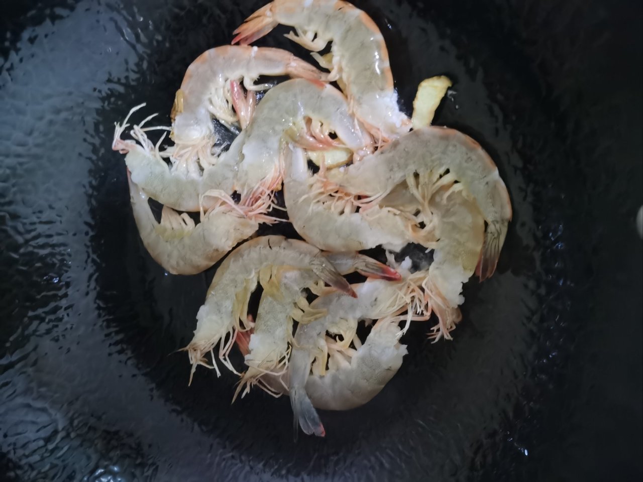【小飯盒】簡簡單單有手就行的大蝦燒白菜-第9張