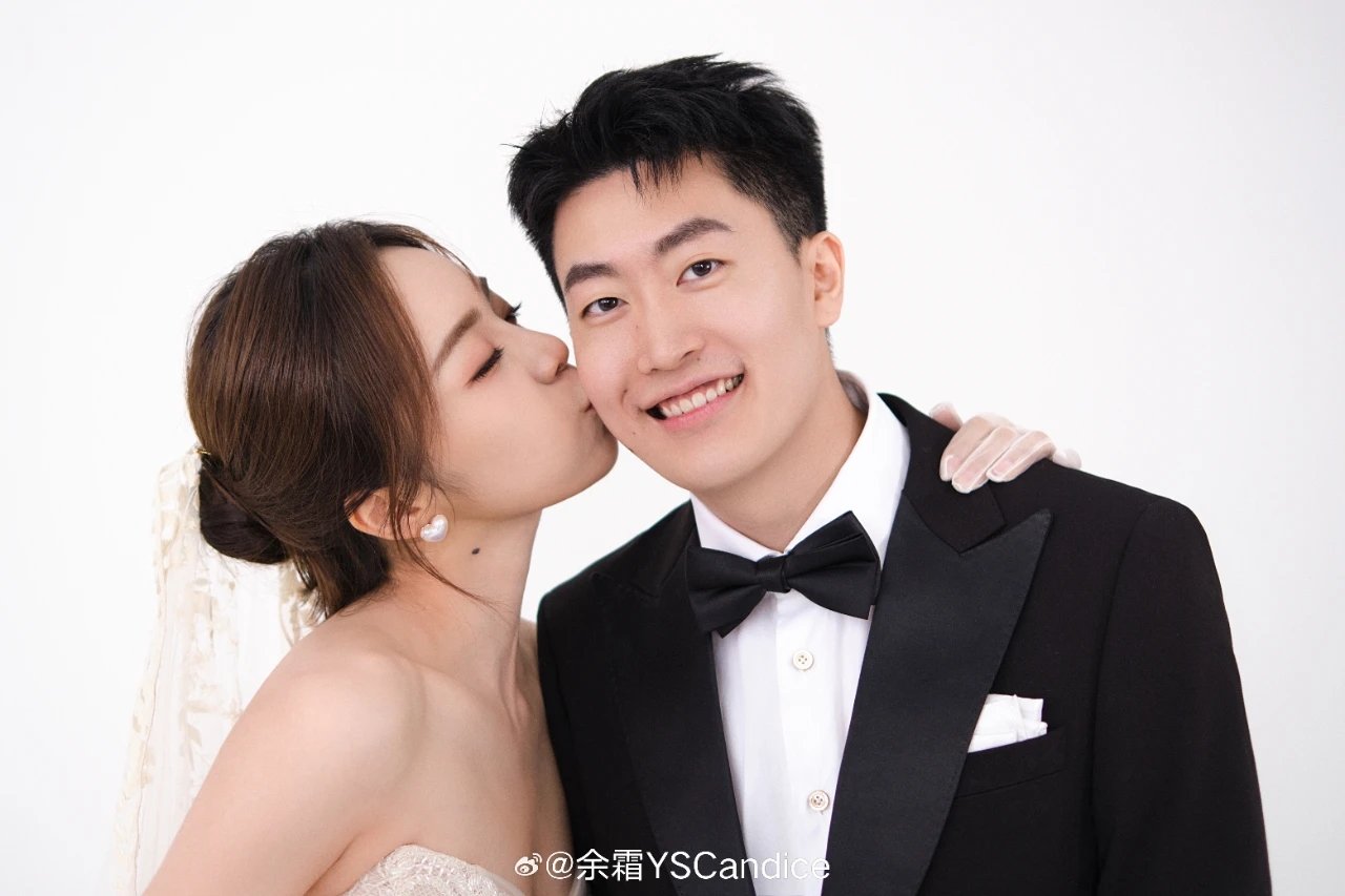 【英雄聯盟】餘霜曬結婚照，和管澤元本月舉行婚禮，直衝熱搜第一-第3張