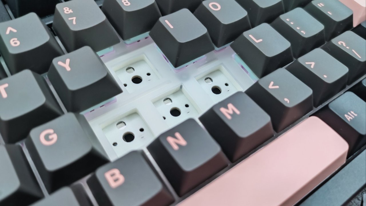 98配列真卷王?可插拔电池以及可插拔屏幕?高斯XS98T