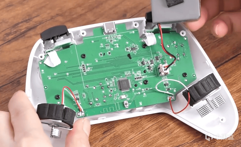 小桀优化，最终答案？盖世小鸡79.9手柄霍尔遥杆，又卷市场？