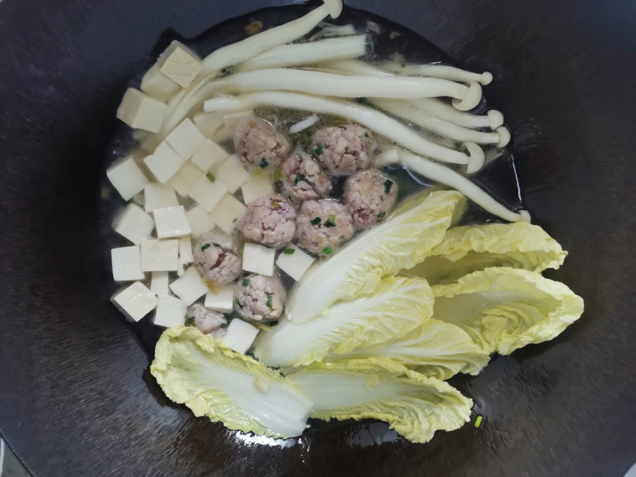 【小飯盒】冬日暖胃肉丸豆腐湯-第3張