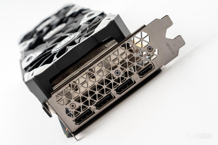 【球盟会】酷黑小爽——DARK ROCK PRO5+迫击炮2+索泰4060TI+乔思伯D300装机