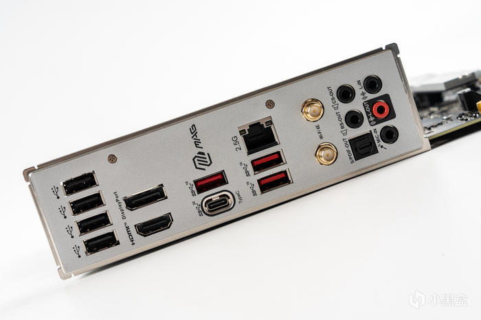 【球盟会】酷黑小爽——DARK ROCK PRO5+迫击炮2+索泰4060TI+乔思伯D300装机