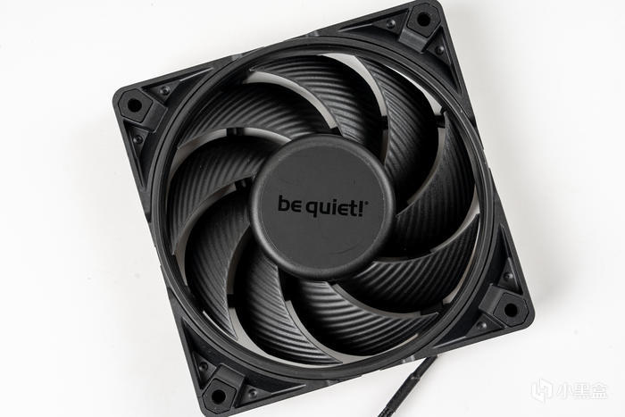 【球盟会】酷黑小爽——DARK ROCK PRO5+迫击炮2+索泰4060TI+乔思伯D300装机