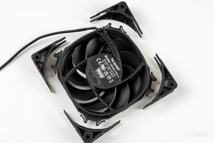 【球盟会】酷黑小爽——DARK ROCK PRO5+迫击炮2+索泰4060TI+乔思伯D300装机