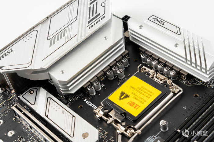 【球盟会】酷黑小爽——DARK ROCK PRO5+迫击炮2+索泰4060TI+乔思伯D300装机