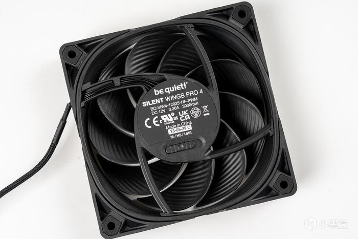 【球盟会】酷黑小爽——DARK ROCK PRO5+迫击炮2+索泰4060TI+乔思伯D300装机