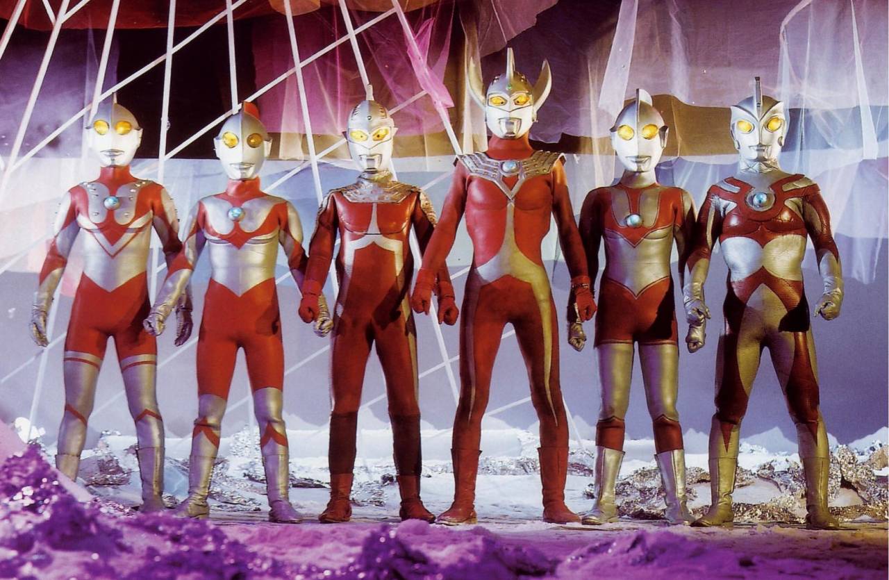 【球盟会】30年前上海小学生,在报纸上“锐评”《泰罗奥特曼》