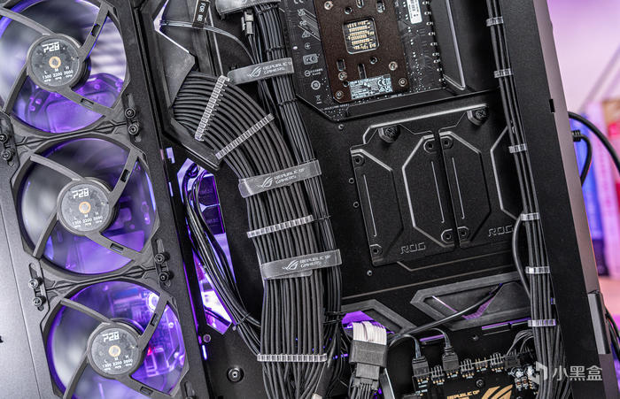 【球盟会】紫金绽放——ROG X670E Extreme + 创世神GR701分体水冷装机展示