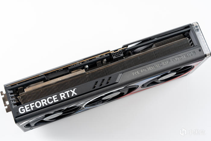 【球盟会】紫金绽放——ROG X670E Extreme + 创世神GR701分体水冷装机展示