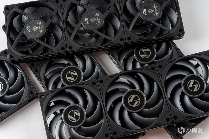 【球盟会】紫金绽放——ROG X670E Extreme + 创世神GR701分体水冷装机展示