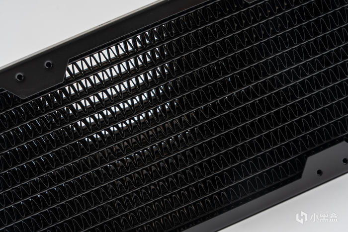 【球盟会】紫金绽放——ROG X670E Extreme + 创世神GR701分体水冷装机展示