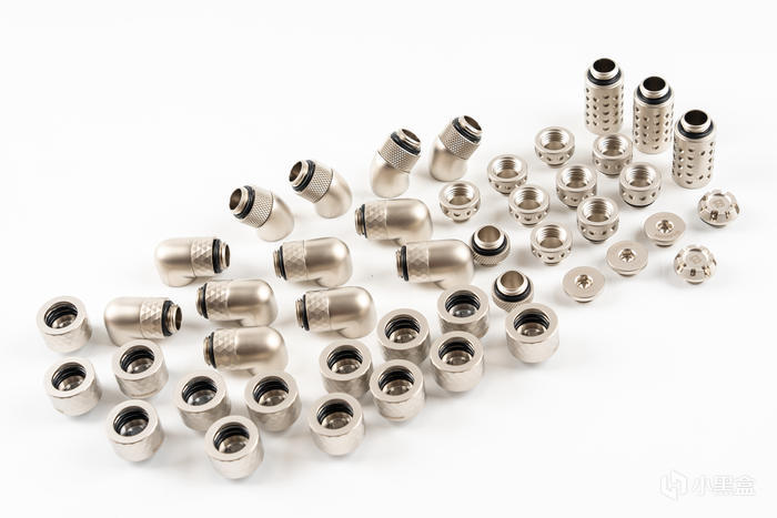 【球盟会】紫金绽放——ROG X670E Extreme + 创世神GR701分体水冷装机展示