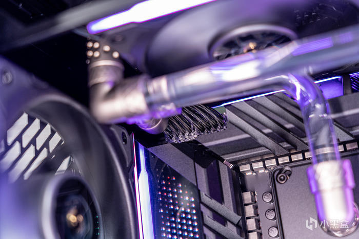 【球盟会】紫金绽放——ROG X670E Extreme + 创世神GR701分体水冷装机展示