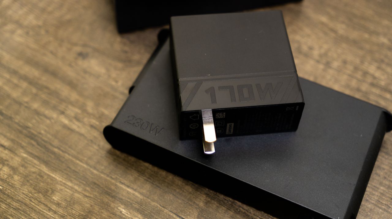 【球盟会】Y7000P外出时的完美搭档？——联想拯救者170W氮化镓电源评测