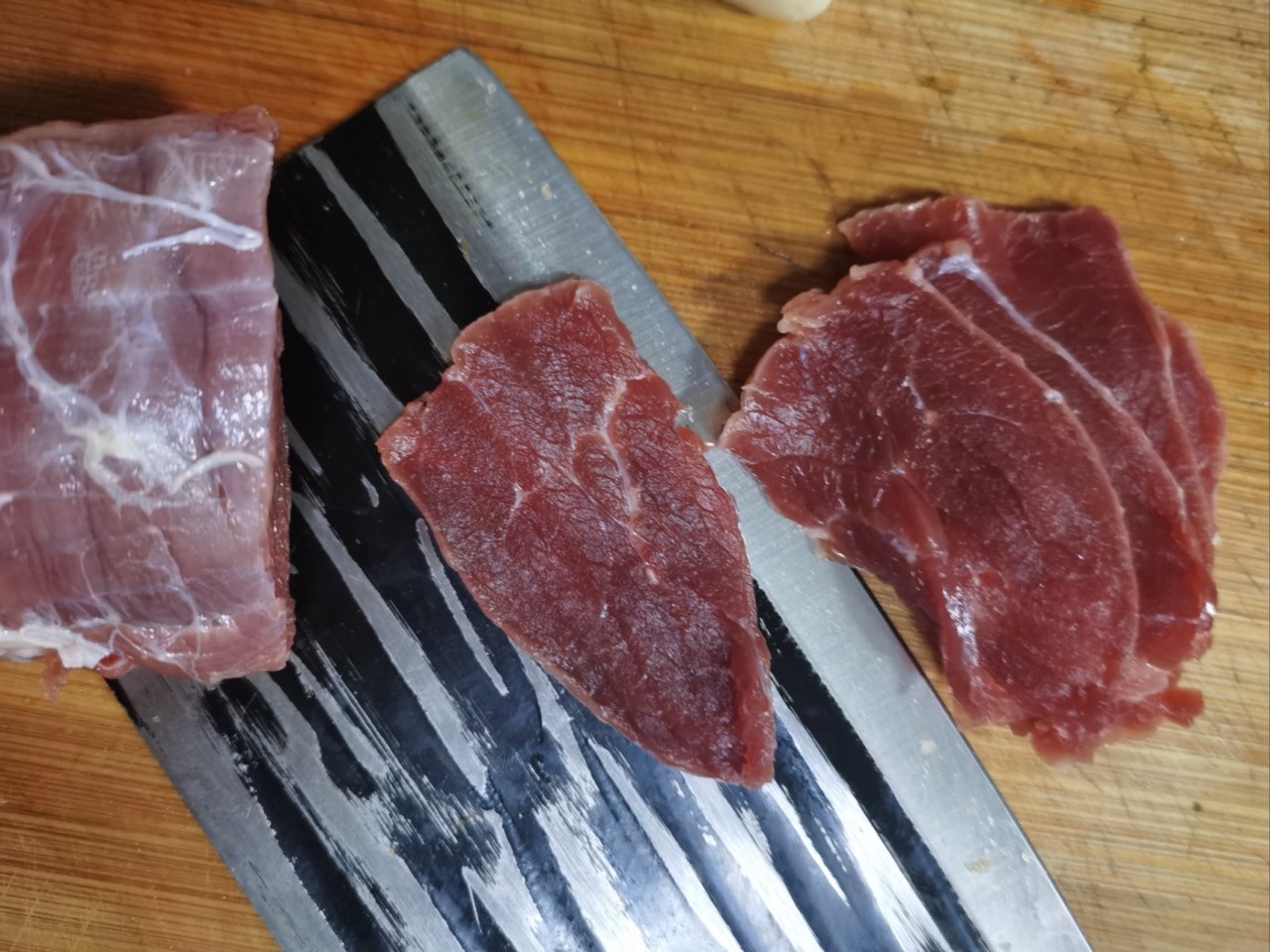 公司新来的实习生居然想吃我的牛牛！