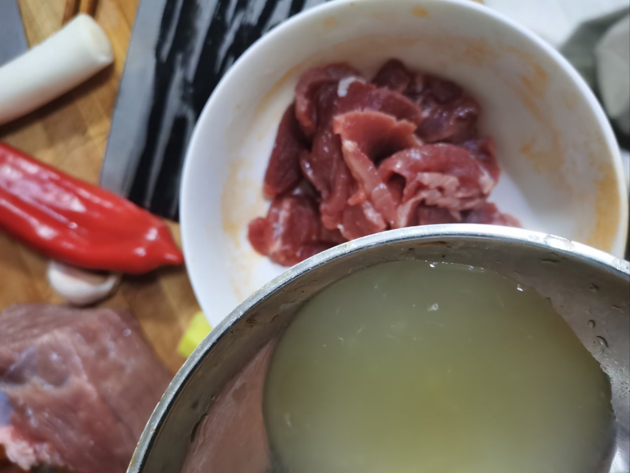 公司新来的实习生居然想吃我的牛牛！