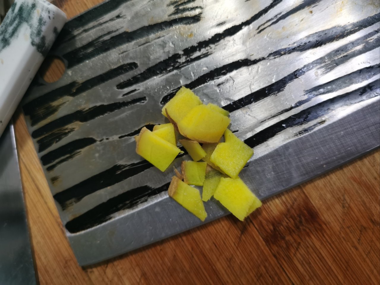 公司新来的实习生居然想吃我的牛牛！