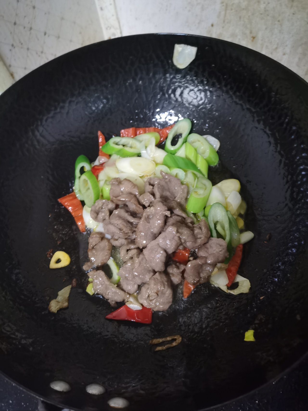 公司新来的实习生居然想吃我的牛牛！