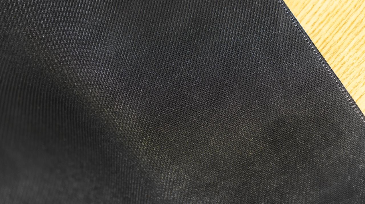 一张鼠标垫还分正版和盗版？几十块真能“平替”大牌正版鼠标垫？