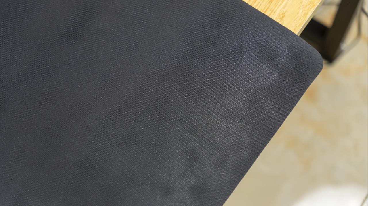 一张鼠标垫还分正版和盗版？几十块真能“平替”大牌正版鼠标垫？