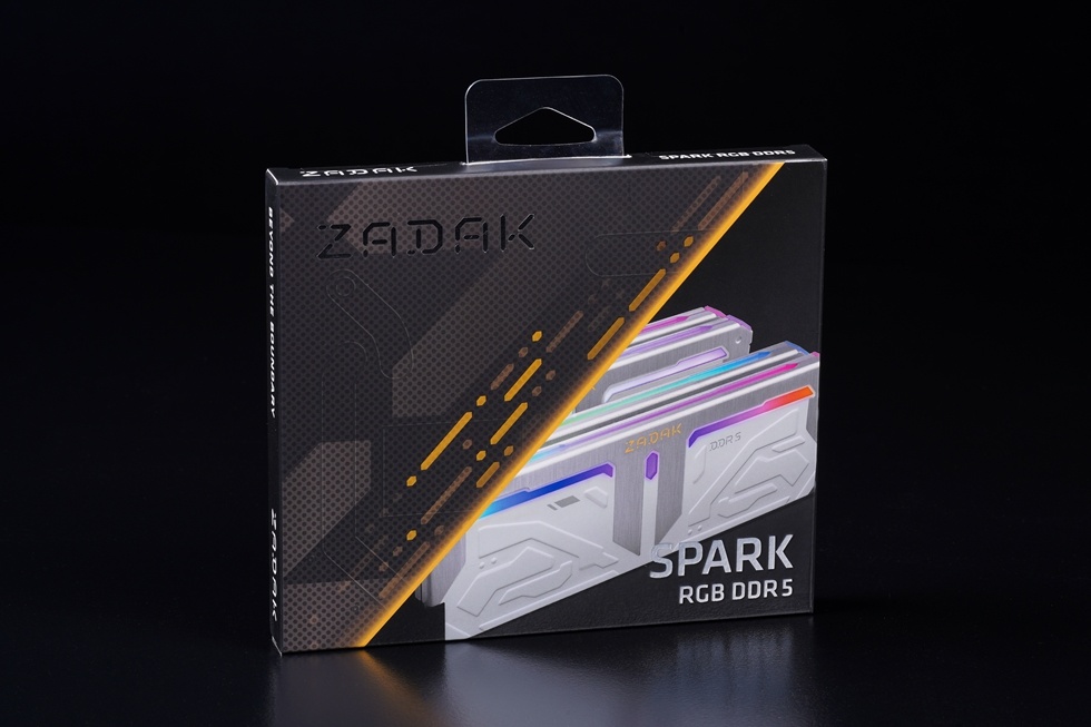 机甲战士——宇瞻 ZADAK SPARK RGB DDR5 6400 32G开箱体验！-第1张