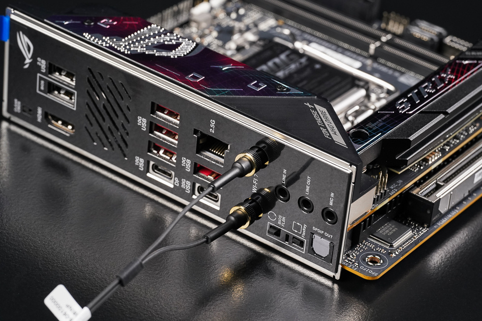 【球盟会】迎接AM5全新世代 —— ROG STRIX B850-I GAMING WIFI 开箱分享！