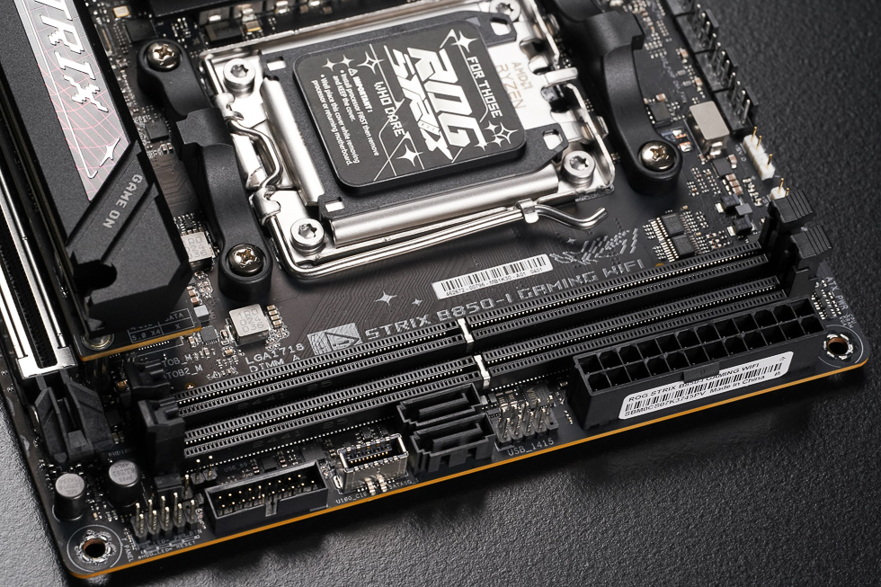 【球盟会】迎接AM5全新世代 —— ROG STRIX B850-I GAMING WIFI 开箱分享！