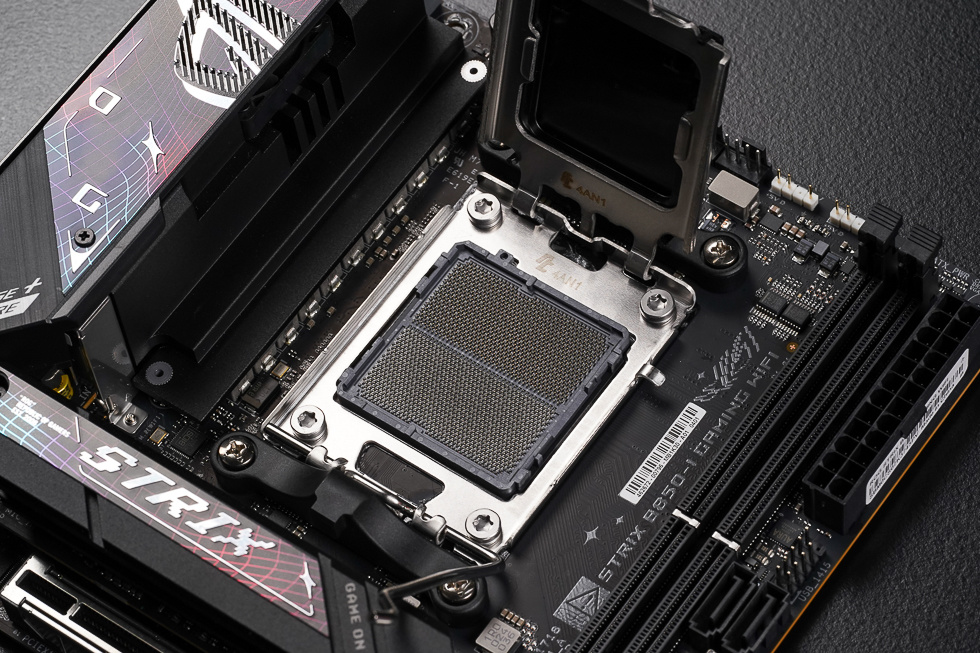 【球盟会】迎接AM5全新世代 —— ROG STRIX B850-I GAMING WIFI 开箱分享！