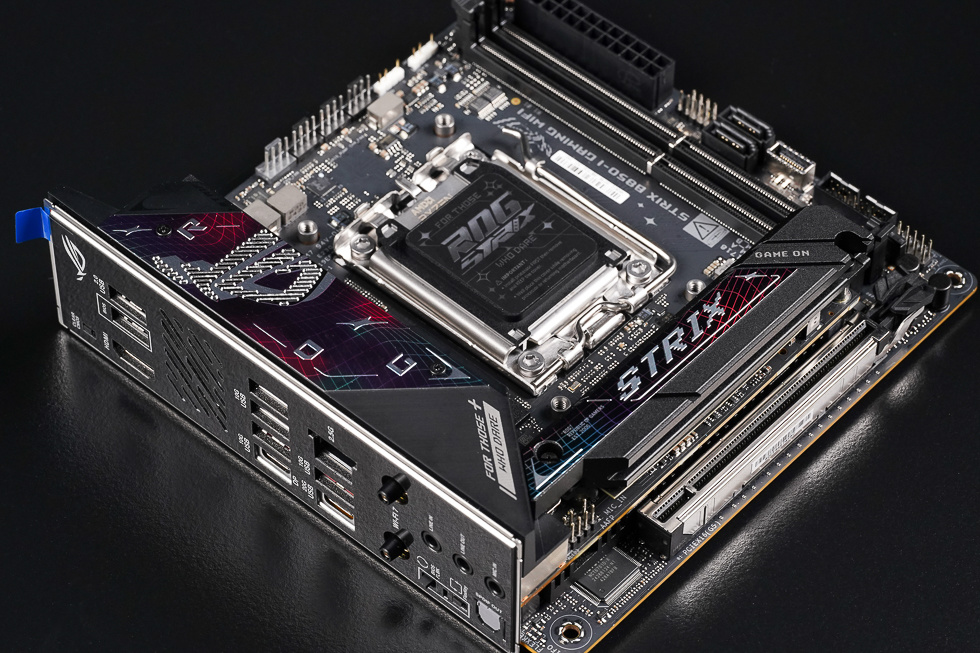 【球盟会】迎接AM5全新世代 —— ROG STRIX B850-I GAMING WIFI 开箱分享！