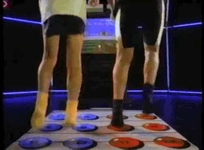 红白机的赛博考古：那些比元宇宙更疯狂的80年代外设