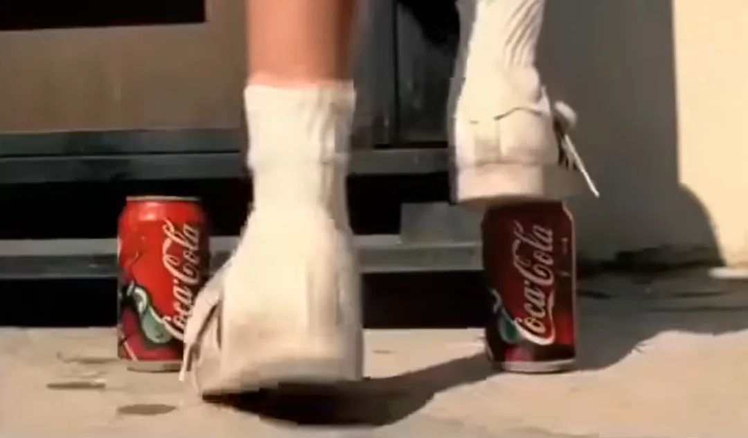 "八大门派围攻练习时长73年的KFC"，你又是哪位__FC？