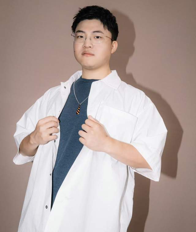 UZI想“退网”？直言现在直播又累又不赚钱，打老头杯还不如打LPL