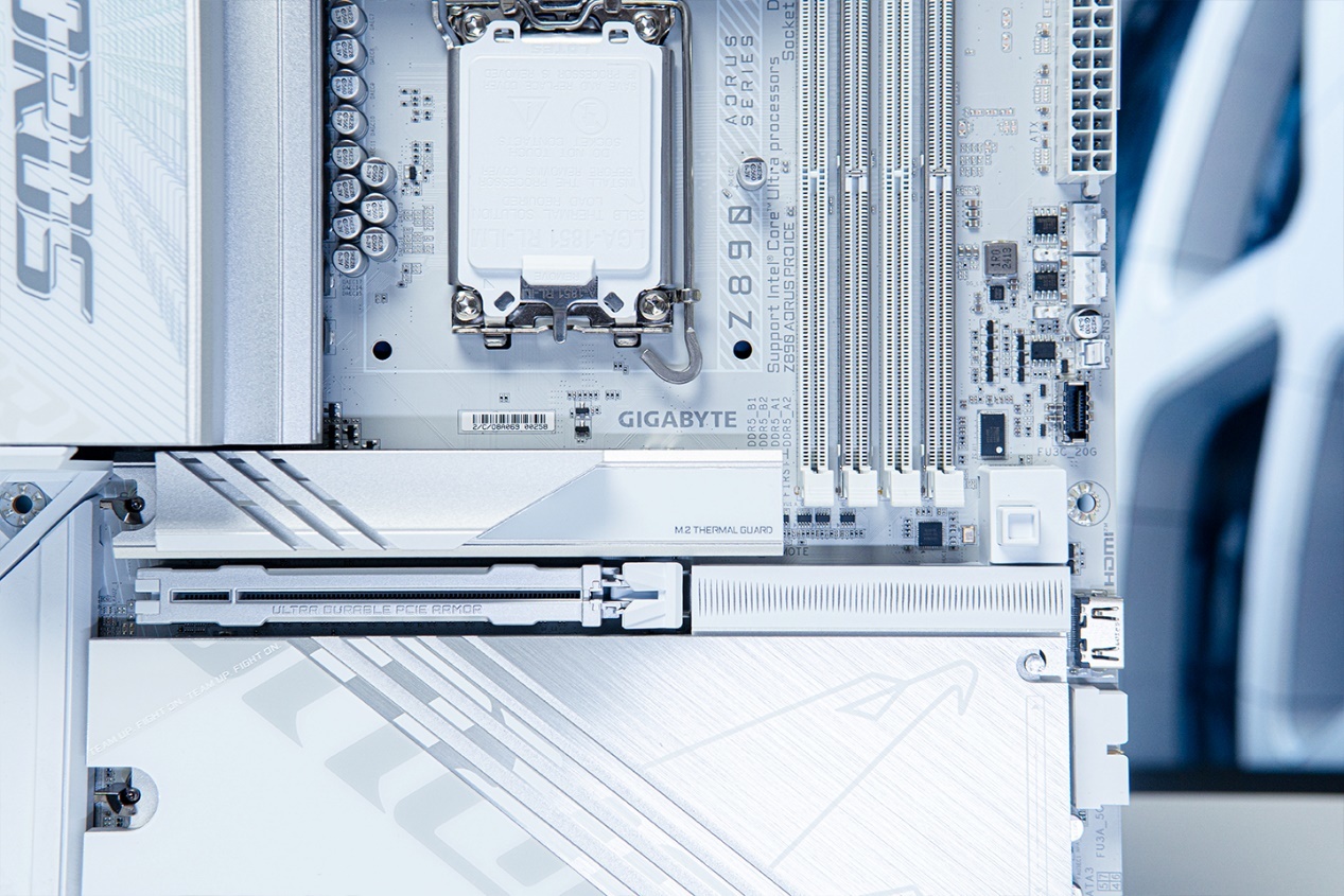 技嘉电竞冰雕Z890 AORUS PRO ICE+英特尔酷睿Ultra 7 265K测试-第4张