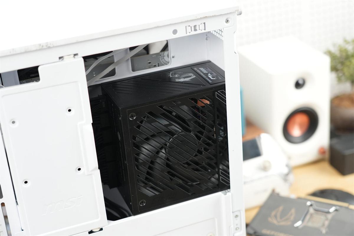 微星 MPG A1000GS PCIE5暗黑电源，藏着哪些让硬件狂飙的秘密？-第15张