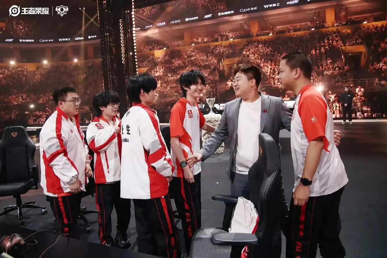 KPL首支四連冠戰隊 成都AG超玩會4比1擊敗佛山DRG-第3張