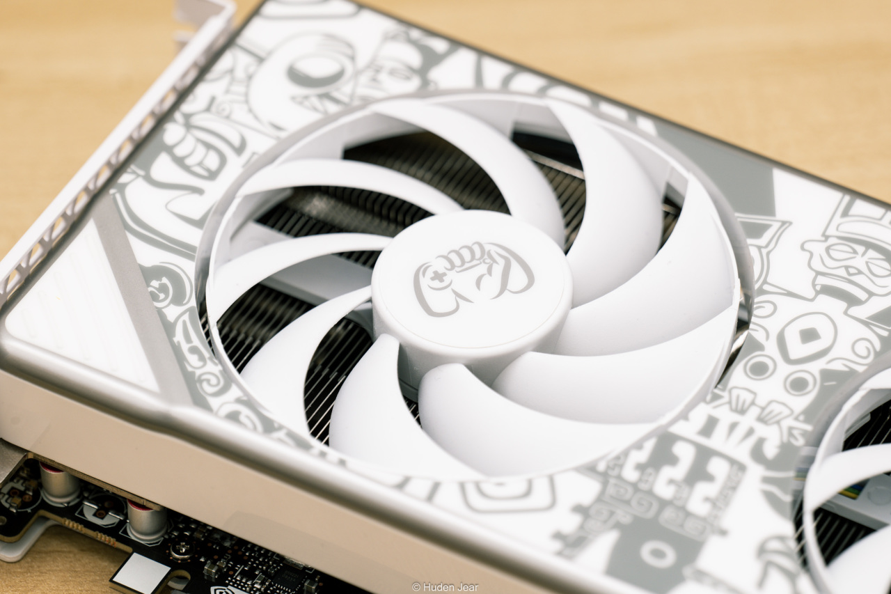 RTX5060Ti 16GB游戏性能测评：咱平民玩家也能入的50系-第9张