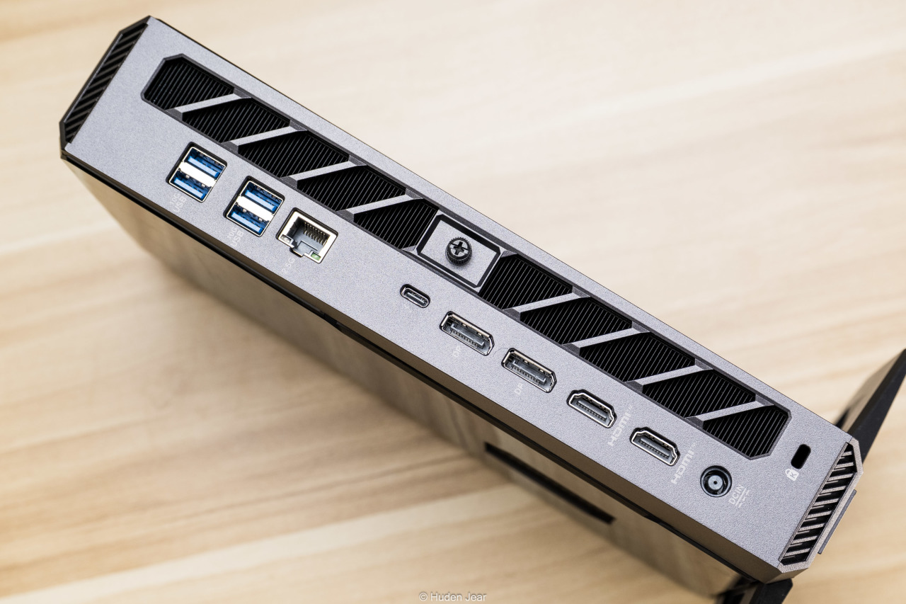 ROG NUC 2025 迷你主机测评：富哥们救一救啊