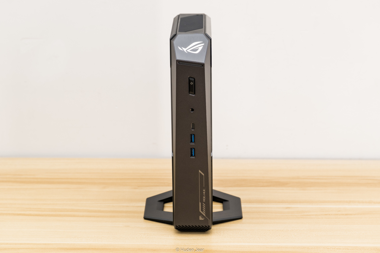 ROG NUC 2025 迷你主机测评：富哥们救一救啊