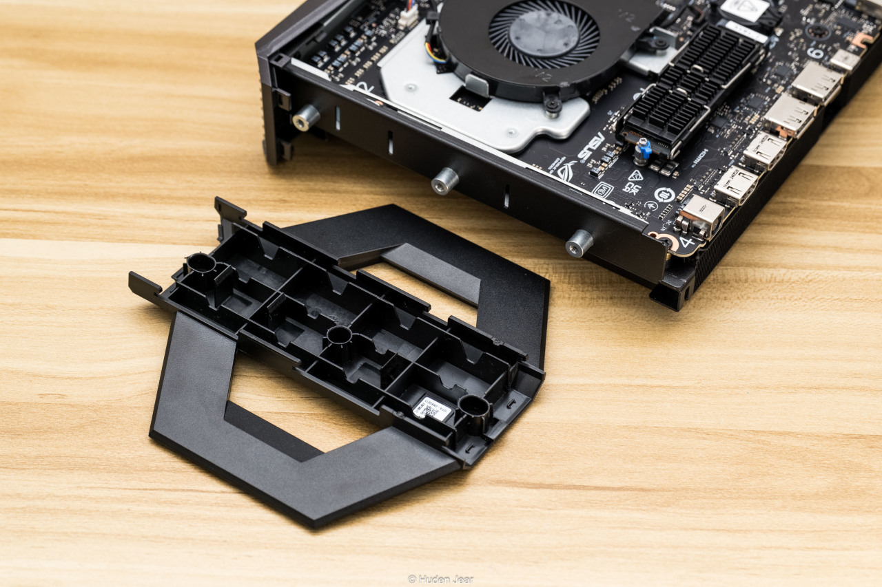 ROG NUC 2025 迷你主机测评：富哥们救一救啊