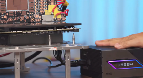 【球盟会】显存只剩24GB!再割一刀的RTX 5090DD来了:降价不可能