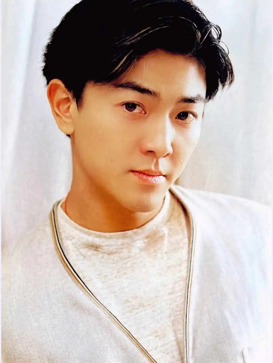 郑伊健美国被偶遇，网友：真是不管多帅，最后都是“赵本山”！