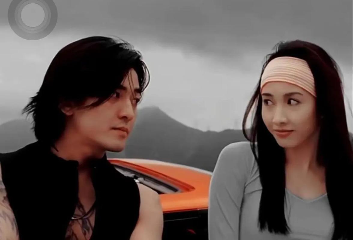 郑伊健美国被偶遇，网友：真是不管多帅，最后都是“赵本山”！