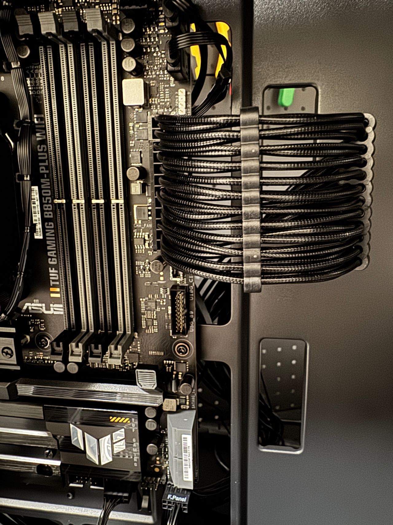 【记录】盒友重度 CS2  9800X3D TUF5070Ti