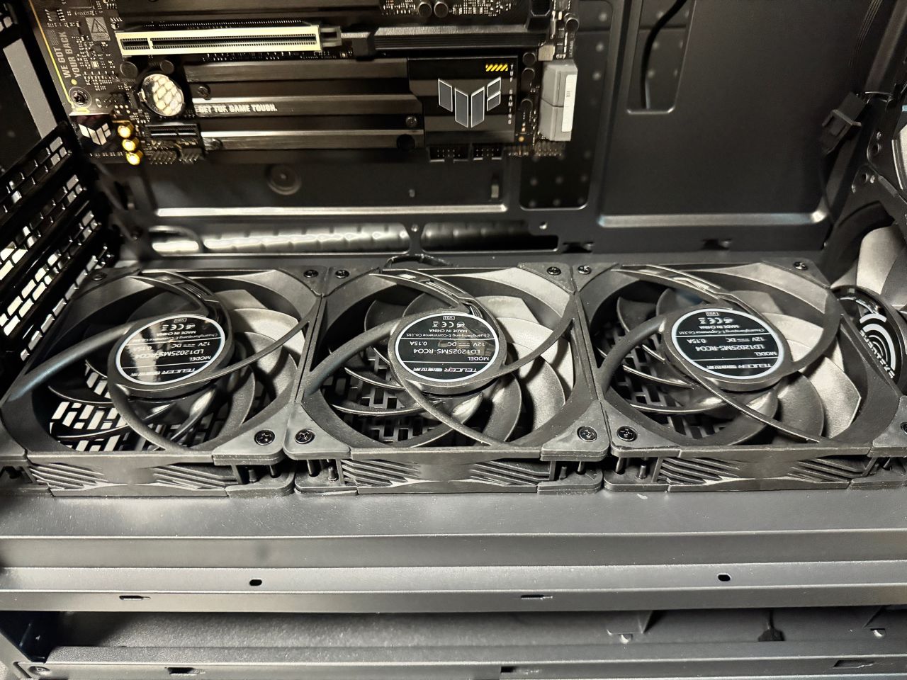 【记录】盒友重度 CS2  9800X3D TUF5070Ti